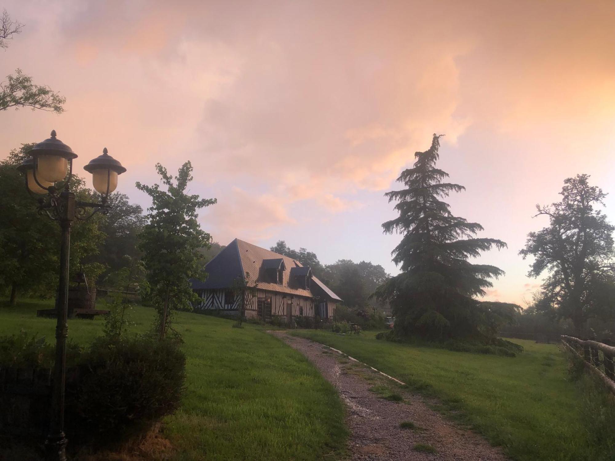 Le Champ Des Possibles Bed and Breakfast Manerbe Εξωτερικό φωτογραφία