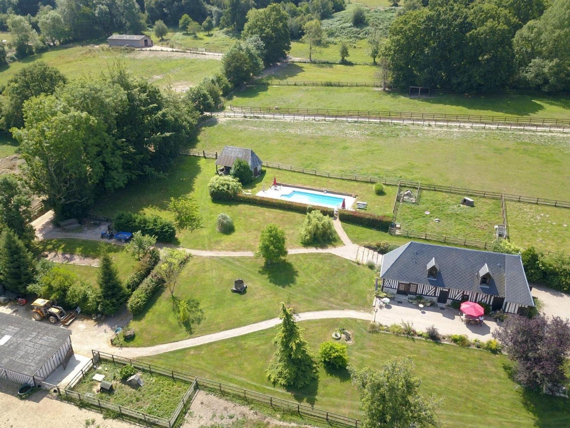 Le Champ Des Possibles Bed and Breakfast Manerbe Εξωτερικό φωτογραφία