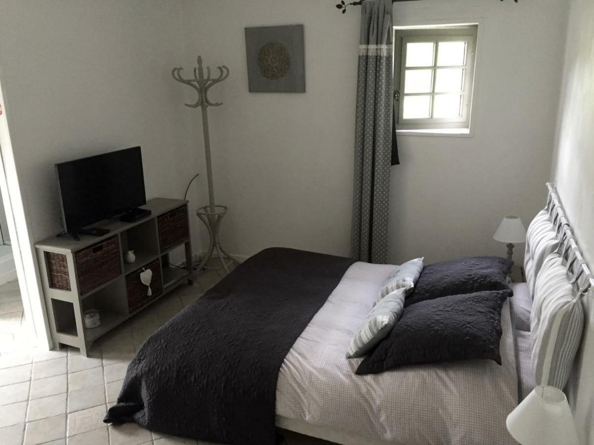 Le Champ Des Possibles Bed and Breakfast Manerbe Εξωτερικό φωτογραφία